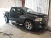 2009 Dodge 1500 Sport z VIN 1D3HB13TX9J533688, wystawiony jako IAAI lot #42041488 z przebiegiem 216 412 mil mil oraz . Historia ofert i sprzedaży dostępna na DreamBid. Obrazek 1.