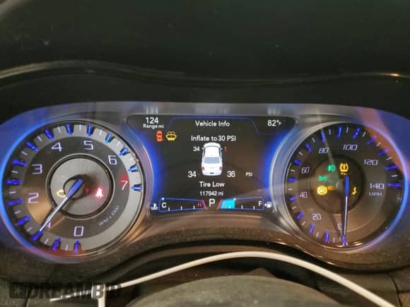 2015 Chrysler 300 S with VIN 2C3CCAGG9FH808630, listed as a Copart auction lot 80619665 with 117,942 mi miles and Salvage title. Bid and sale history available at DreamBid. Image 9.