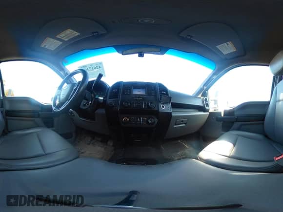 2018 Ford F-150 XL z VIN 1FTFX1EG1JKD86371, wystawiony jako IAAI lot #42617305 z przebiegiem 212 187 mil mil oraz . Historia ofert i sprzedaży dostępna na DreamBid. Obrazek 18.