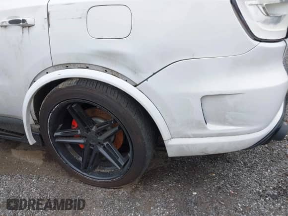 2021 Dodge Durango SRT 392 with VIN 1C4SDJGJ4MC696660, listed as a IAAI auction lot 42419277 with 30,521 mi miles and . Bid and sale history available at DreamBid. Image 18.