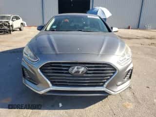 2018 Hyundai Sonata SEL z VIN 5NPE34AF5JH620130, wystawiony jako Copart lot #81627975 z przebiegiem 68 394 mil mil oraz Szkoda całkowita • Salvage title. Historia ofert i sprzedaży dostępna na DreamBid. Obrazek 5.