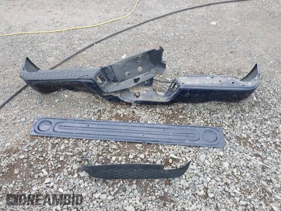 2012 Ram 1500 Sport with VIN 1C6RD7MT8CS317954, listed as a IAAI auction lot 43476938 with 166,604 mi miles and . Bid and sale history available at DreamBid. Image 12.