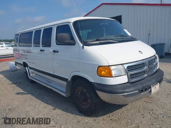 2000 Dodge Passenger with VIN 2B5WB35Z1YK130532, listed as a IAAI auction lot 42684313 with 162,109 mi miles and . Bid and sale history available at DreamBid. Image 1.