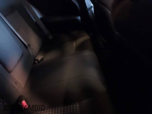 2022 Dodge Challenger R/T Scat Pack Widebody z VIN 2C3CDZFJ2NH226814, wystawiony jako IAAI lot #43205998 z przebiegiem 40 423 mil mil oraz . Historia ofert i sprzedaży dostępna na DreamBid. Obrazek 8.