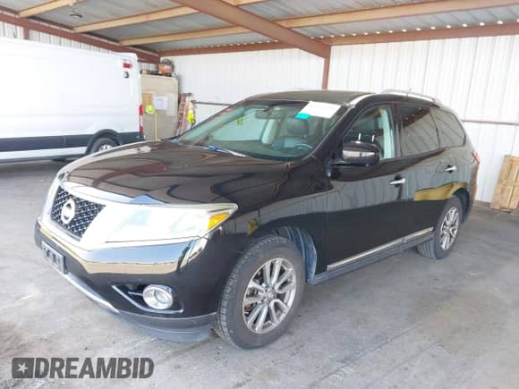 2016 Nissan Pathfinder Platinum with VIN 5N1AR2MM4GC632670, listed as a IAAI auction lot 42433320 with 92,686 mi miles and . Bid and sale history available at DreamBid. Image 2.
