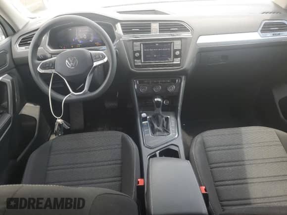 2023 Volkswagen Tiguan S с VIN 3VVRB7AX1PM141898, выставлен на аукционе Copart как лот 67299095 с пробегом 17 451 миль миль и Списание • Salvage title. История ставок и продаж доступна на DreamBid. Изображение 8.