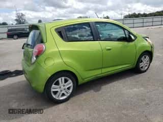 2014 Chevrolet Spark LS z VIN KL8CB6S99EC517785, wystawiony jako Copart lot #82302815 z przebiegiem 74 784 mil mil oraz Szkoda całkowita • Salvage title. Historia ofert i sprzedaży dostępna na DreamBid. Obrazek 3.