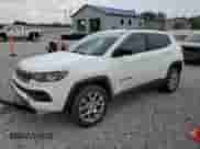 2024 Jeep Compass Latitude Lux с VIN 3C4NJDFN5RT155074, выставлен на аукционе Copart как лот 60969125 с пробегом 13 892 миль миль и Списание • Salvage title. История ставок и продаж доступна на DreamBid. Изображение 1.