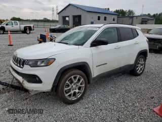 2024 Jeep Compass Latitude Lux с VIN 3C4NJDFN5RT155074, выставлен на аукционе Copart как лот 60969125 с пробегом 13 892 миль миль и Списание • Salvage title. История ставок и продаж доступна на DreamBid. Изображение 1.