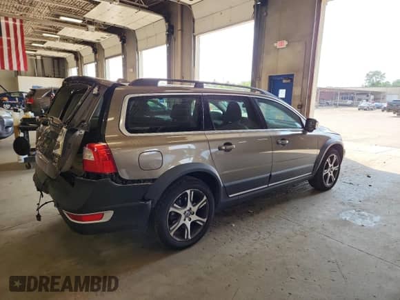 2012 Volvo XC70 T6 z VIN YV4902BZ5C1134366, wystawiony jako Copart lot #67560775 z przebiegiem 79 495 mil mil oraz Szkoda całkowita • Salvage title. Historia ofert i sprzedaży dostępna na DreamBid. Obrazek 3.