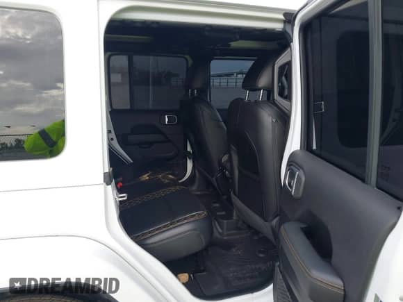 2022 Jeep Wrangler Unlimited Sahara с VIN 1C4HJXEN9NW190351, выставлен на аукционе IAAI как лот 42741722 с пробегом 40 794 миль миль и . История ставок и продаж доступна на DreamBid. Изображение 8.