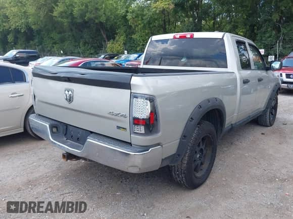 2010 Dodge 1500 SLT с VIN 1D7RV1GP3AS241130, выставлен на аукционе IAAI как лот 42963516 с пробегом 218 002 миль миль и . История ставок и продаж доступна на DreamBid. Изображение 4.