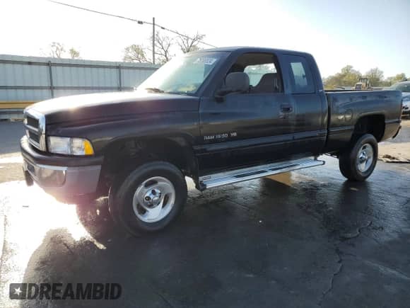 2001 Dodge 1500 с VIN 3B7HF13Y91G756187, выставлен на аукционе Copart как лот 75708524 с пробегом 207 901 миль миль и Списание • Salvage title. История ставок и продаж доступна на DreamBid. Изображение 1.