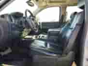 2007 Chevrolet Silverado 2500HD 2LT z VIN 1GCHK23K17F517840, wystawiony jako Copart lot #45518815 z przebiegiem 154 011 mil mil oraz Szkoda całkowita • Salvage title. Historia ofert i sprzedaży dostępna na DreamBid. Obrazek 7.