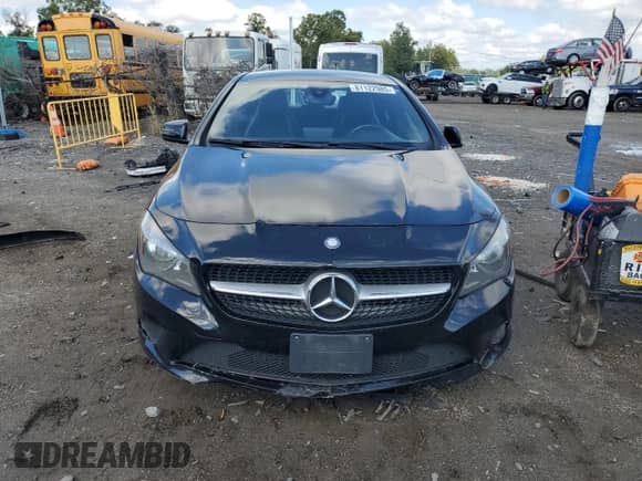 2015 Mercedes-Benz CLA 250 z VIN WDDSJ4GB7FN217924, wystawiony jako Copart lot #81122985 z przebiegiem 219 677 mil mil oraz Szkoda całkowita • Salvage title. Historia ofert i sprzedaży dostępna na DreamBid. Obrazek 5.