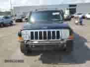 2009 Jeep Commander Sport z VIN 1J8HG48K39C501268, wystawiony jako Copart lot #64312325 z przebiegiem 184 794 mil mil oraz Szkoda całkowita • Salvage title. Historia ofert i sprzedaży dostępna na DreamBid. Obrazek 5.
