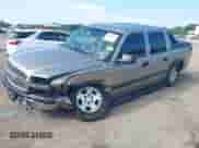 2003 Chevrolet Avalanche with VIN 3GNEC13T23G315110, listed as a IAAI auction lot 43092593 with 204,732 mi miles and . Bid and sale history available at DreamBid. Image 2.
