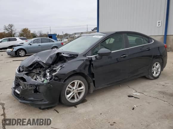 2018 Chevrolet Cruze LT z VIN 1G1BH5SE6J7173398, wystawiony jako Copart lot #80844824 z przebiegiem 319 796 mil mil oraz Nie do naprawy • Non repairable. Historia ofert i sprzedaży dostępna na DreamBid. Obrazek 1.