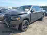 2022 Ram 1500 Big Horn z VIN 1C6RRFFG8NN297170, wystawiony jako IAAI lot #43198362 z przebiegiem 83 942 mil mil oraz . Historia ofert i sprzedaży dostępna na DreamBid. Obrazek 2.