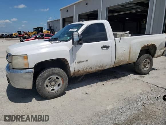 2007 Chevrolet Silverado 2500HD 1LT z VIN 1GCHK24K97E545034, wystawiony jako Copart lot #63324805 z przebiegiem 222 458 mil mil oraz Szkoda całkowita • Salvage title. Historia ofert i sprzedaży dostępna na DreamBid. Obrazek 1.
