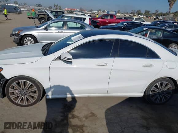 2019 Mercedes-Benz CLA 250 с VIN WDDSJ4EB9KN729245, выставлен на аукционе IAAI как лот 42765811 с пробегом 86 117 миль миль и . История ставок и продаж доступна на DreamBid. Изображение 15.