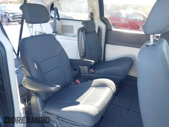 2010 Dodge Grand Caravan SXT с VIN 2D4RN5D12AR219335, выставлен на аукционе IAAI как лот 43490094 с пробегом 159 116 миль миль и . История ставок и продаж доступна на DreamBid. Изображение 8.