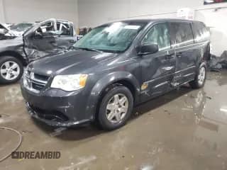 2011 Dodge Caravan with VIN 2D4JN1AG8BR722478, listed as a Copart auction lot 89121995 with 147,995 mi miles and Salvage title. Bid and sale history available at DreamBid. Image 1.