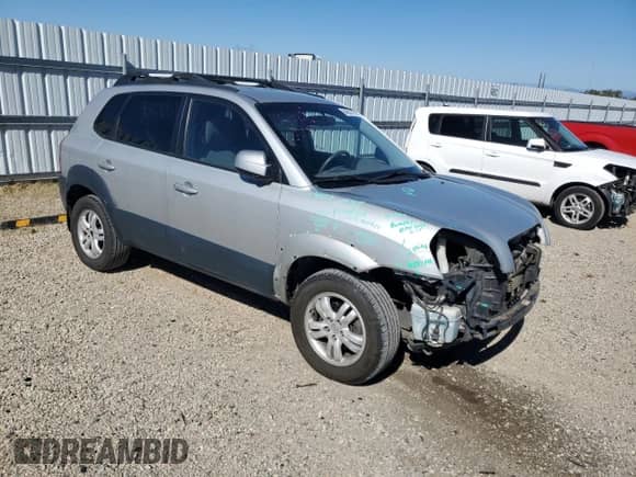 2008 Hyundai Tucson SE с VIN KM8JN12D38U916148, выставлен на аукционе Copart как лот 84935715 с пробегом 186 691 миль миль и Списание • Salvage title. История ставок и продаж доступна на DreamBid. Изображение 4.