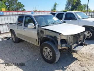 2010 Chevrolet Colorado 1LT z VIN 1GCJTCDE0A8138854, wystawiony jako IAAI lot #43450584 z przebiegiem 275 389 mil mil oraz . Historia ofert i sprzedaży dostępna na DreamBid. Obrazek 1.