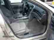 2013 Chevrolet Malibu LS with VIN 1G11B5SA4DF204846, listed as a IAAI auction lot 43256577 with 155,650 mi miles and . Bid and sale history available at DreamBid. Image 5.