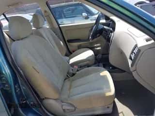 2003 Hyundai Elantra GLS z VIN KMHDN45D83U583402, wystawiony jako IAAI lot #43012082 z przebiegiem 75 477 mil mil oraz . Historia ofert i sprzedaży dostępna na DreamBid. Obrazek 5.