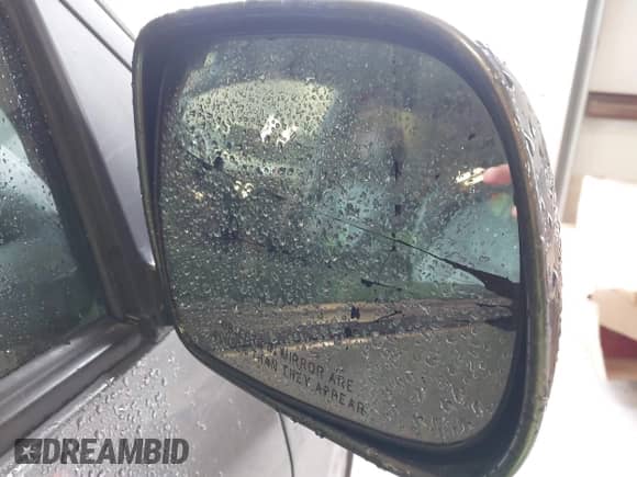 2004 Toyota Sienna XLE z VIN 5TDBA22C14S015263, wystawiony jako IAAI lot #43559835 z przebiegiem 114 153 mil mil oraz . Historia ofert i sprzedaży dostępna na DreamBid. Obrazek 13.