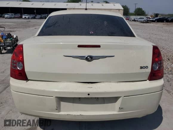 2008 Chrysler 300 LX with VIN 2C3LA43R08H270742, listed as a Copart auction lot 51497445 with 164,983 mi miles and Salvage title. Bid and sale history available at DreamBid. Image 6.