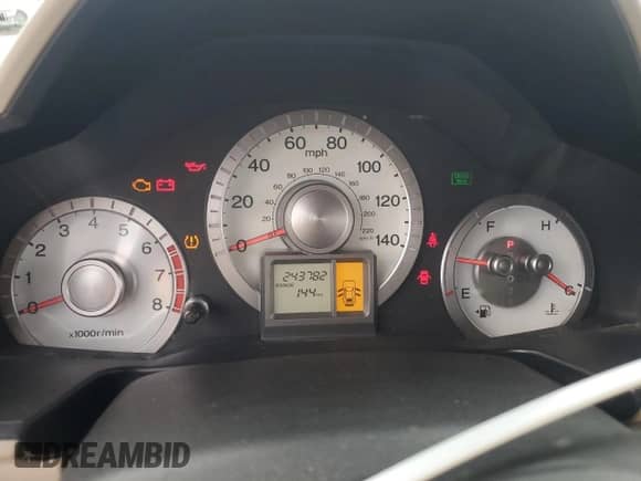 2011 Honda Pilot LX z VIN 5FNYF3H2XBB024268, wystawiony jako Copart lot #81864065 z przebiegiem 243 782 mil mil oraz Czysty tytuł • Clean title. Historia ofert i sprzedaży dostępna na DreamBid. Obrazek 9.