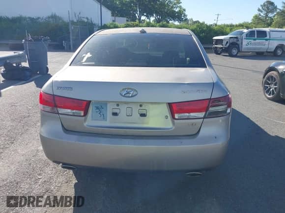 2008 Hyundai Sonata GLS с VIN 5NPET46F98H358714, выставлен на аукционе IAAI как лот 42319999 с пробегом 196 954 миль миль и . История ставок и продаж доступна на DreamBid. Изображение 16.