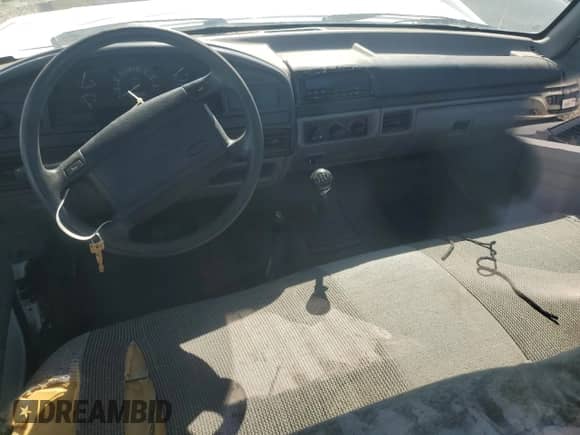 1996 Ford F-150 с VIN 1FTEF14Y0TLA06989, выставлен на аукционе Copart как лот 55242585 с пробегом Не указан миль и Списание • Salvage title. История ставок и продаж доступна на DreamBid. Изображение 8.