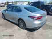 2023 Toyota Camry Hybrid XLE с VIN 4T1F31AK8PU618771, выставлен на аукционе IAAI как лот 41923771 с пробегом 9 333 миль миль и . История ставок и продаж доступна на DreamBid. Изображение 3.