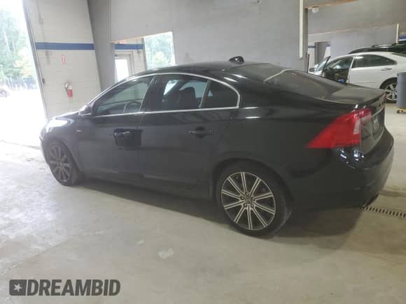 2015 Volvo S60 T6 Drive-E with VIN YV149MFK2F2351331, listed as a Copart auction lot 69287175 with 126,628 mi miles and Salvage title. Bid and sale history available at DreamBid. Image 2.