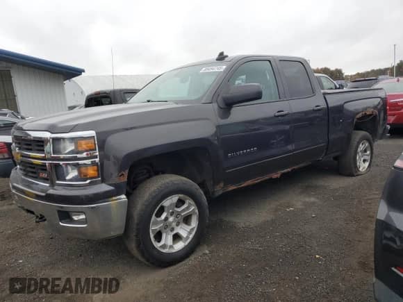 2015 Chevrolet Silverado 1500 LT with VIN 1GCVKREC3FZ157002, listed as a Copart auction lot 89494745 with 135,004 mi miles and Clean title. Bid and sale history available at DreamBid. Image 1.