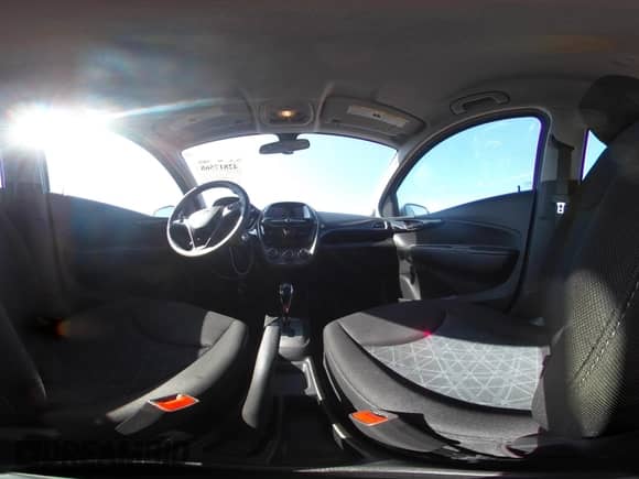 2022 Chevrolet Spark 1LT z VIN KL8CD6SA2NC011087, wystawiony jako IAAI lot #42817568 z przebiegiem 27 638 mil mil oraz . Historia ofert i sprzedaży dostępna na DreamBid. Obrazek 18.