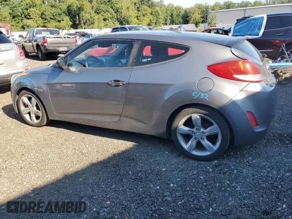 2014 Hyundai Veloster с VIN KMHTC6AD9EU184889, выставлен на аукционе Copart как лот 69762305 с пробегом 132 752 миль миль и Списание • Salvage title. История ставок и продаж доступна на DreamBid. Изображение 2.