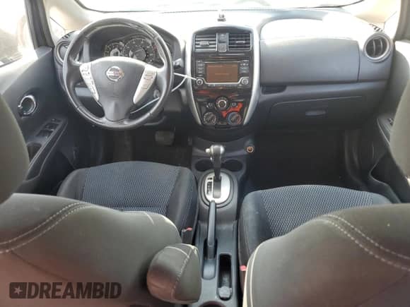 2017 Nissan Note SV z VIN 3N1CE2CP6HL353279, wystawiony jako Copart lot #81162265 z przebiegiem 143 347 mil mil oraz Szkoda całkowita • Salvage title. Historia ofert i sprzedaży dostępna na DreamBid. Obrazek 8.