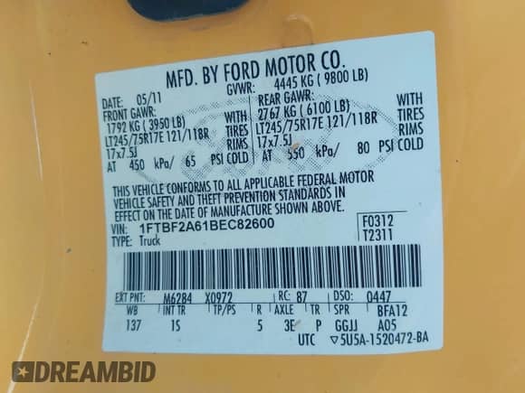 2011 Ford F-250 XL z VIN 1FTBF2A61BEC82600, wystawiony jako IAAI lot #43386101 z przebiegiem 195 000 mil mil oraz . Historia ofert i sprzedaży dostępna na DreamBid. Obrazek 9.