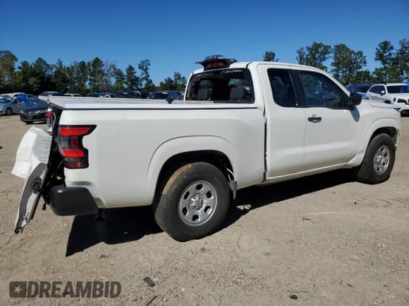 2024 Nissan Frontier S с VIN 1N6ED1CL1RN664326, выставлен на аукционе Copart как лот 69141295 с пробегом 22 250 миль миль и Списание • Salvage title. История ставок и продаж доступна на DreamBid. Изображение 3.