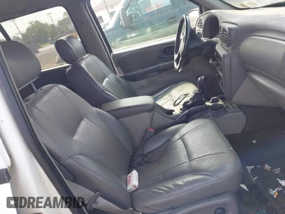 2003 Chevrolet TrailBlazer EXT LT с VIN 1GNET16S236111928, выставлен на аукционе IAAI как лот 42502502 с пробегом 197 737 миль миль и . История ставок и продаж доступна на DreamBid. Изображение 5.