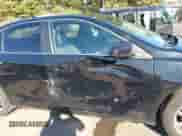 2015 Toyota Camry SE z VIN 4T1BF1FKXFU105471, wystawiony jako IAAI lot #43375351 z przebiegiem 295 099 mil mil oraz . Historia ofert i sprzedaży dostępna na DreamBid. Obrazek 6.