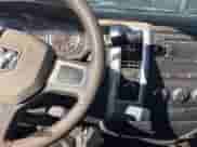 2011 Dodge RAM z VIN 3D7LT2EL0BG520562, wystawiony jako Copart lot #47686235 z przebiegiem Nie podano mil oraz Czysty tytuł • Clean title. Historia ofert i sprzedaży dostępna na DreamBid. Obrazek 9.