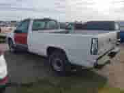 1999 Chevrolet Silverado 2500 с VIN 1GCGC24R4XF074183, выставлен на аукционе Copart как лот 51210644 с пробегом 158 546 миль миль и Списание • Salvage title. История ставок и продаж доступна на DreamBid. Изображение 2.
