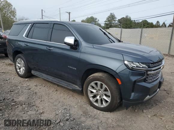2021 Chevrolet Tahoe Premier with VIN 1GNSKSKD4MR293151, listed as a Copart auction lot 84629825 with 96,927 mi miles and Salvage title. Bid and sale history available at DreamBid. Image 4.