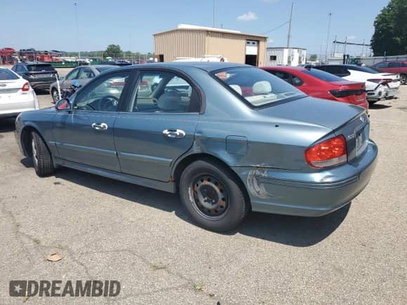 2004 Hyundai Sonata z VIN KMHWF25H14A085736, wystawiony jako Copart lot #60663805 z przebiegiem 181 698 mil mil oraz Szkoda całkowita • Salvage title. Historia ofert i sprzedaży dostępna na DreamBid. Obrazek 2.